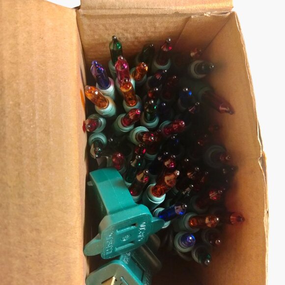 Holiday Time 100 Multicolor Mini Lights Green Wire Indoor Outdoor 23 Ft - Picture 4 of 5